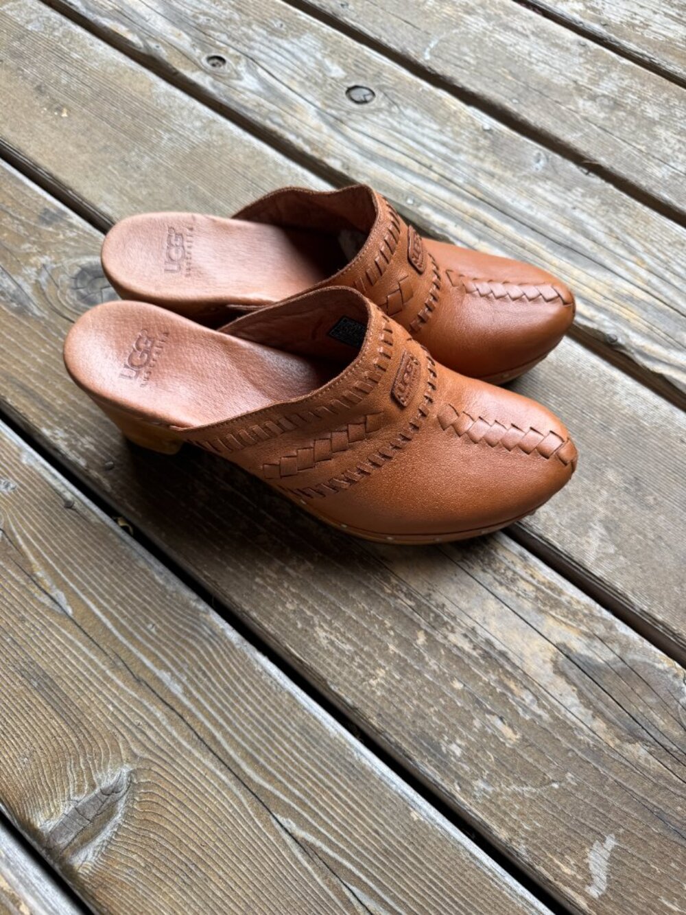 UGG Vivica Cognac Leather Sheepskin Lined Clog Wood Heel in Women's 9 / EU 40 - Picture 2 of 11